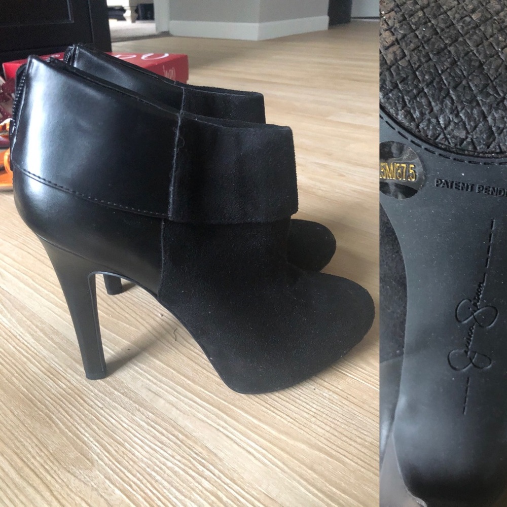 JESSICA SIMPSON Stiletto Bootie